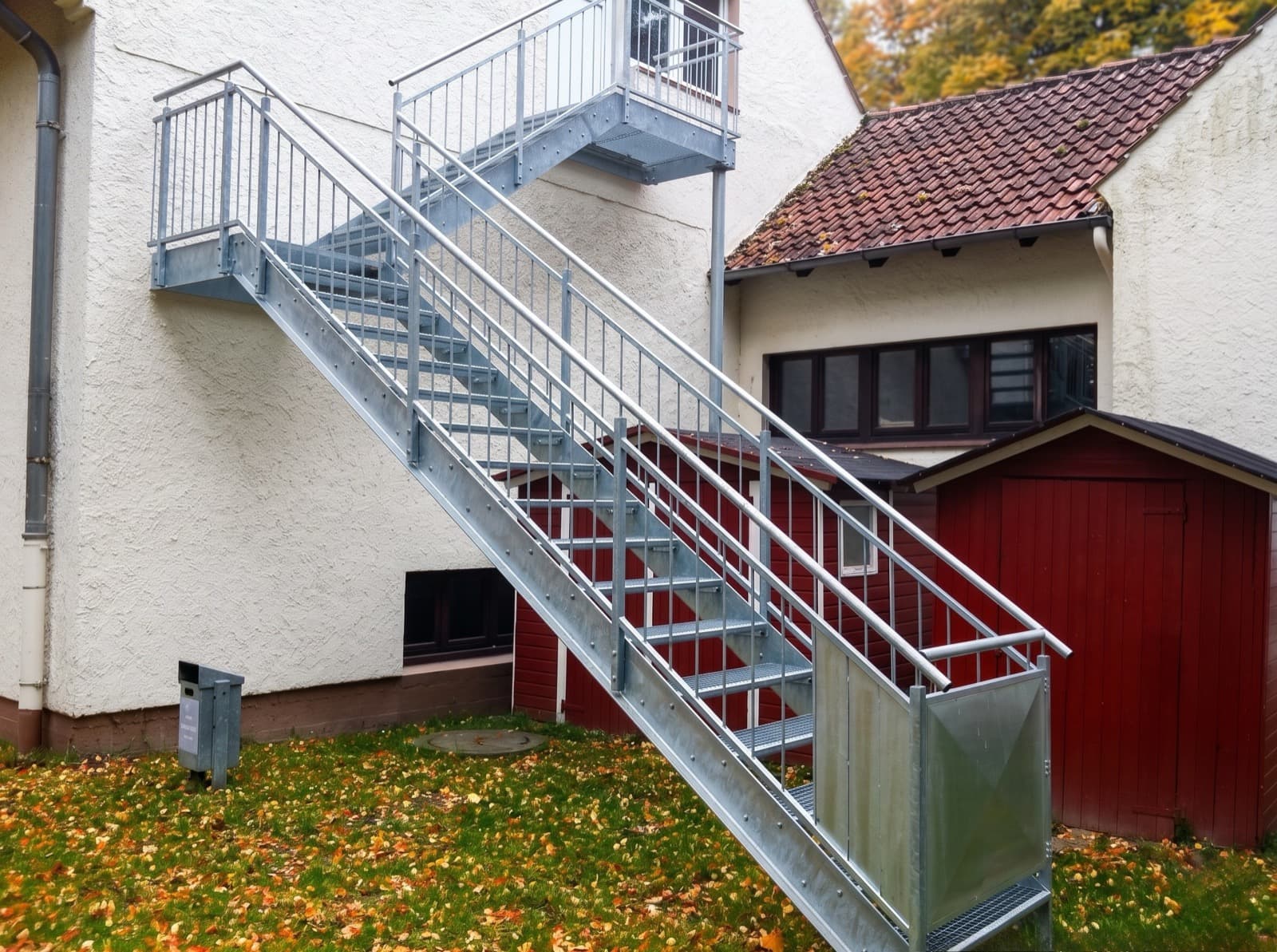 Edelstahl-Außentreppe